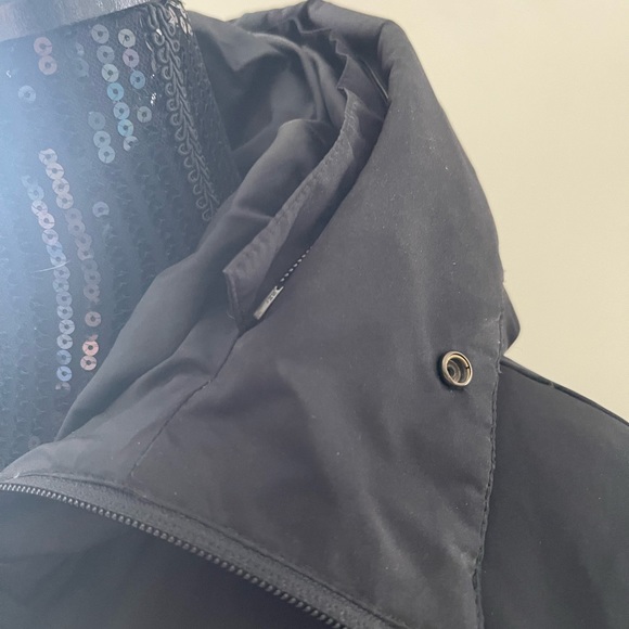 Vintage Roots Canada Down Black Bomber Jacket Size Large - Picture 7 of 13